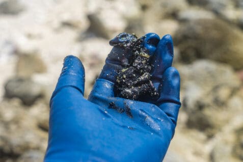 Oil spill clean up klein c
